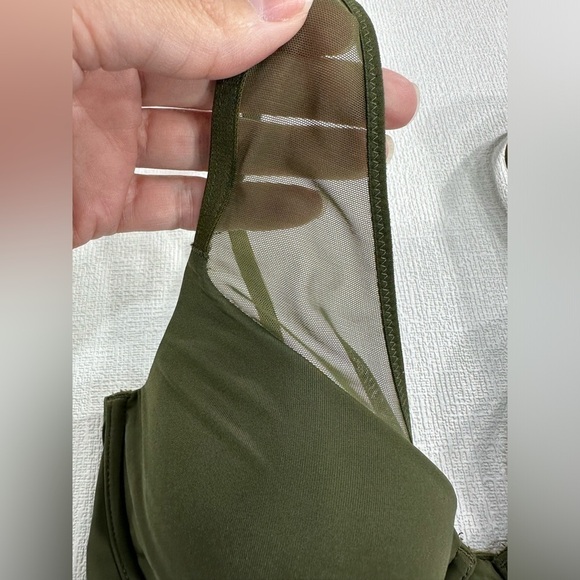 Victoria’s Secret demi bra green size 32D - Picture 2 of 9
